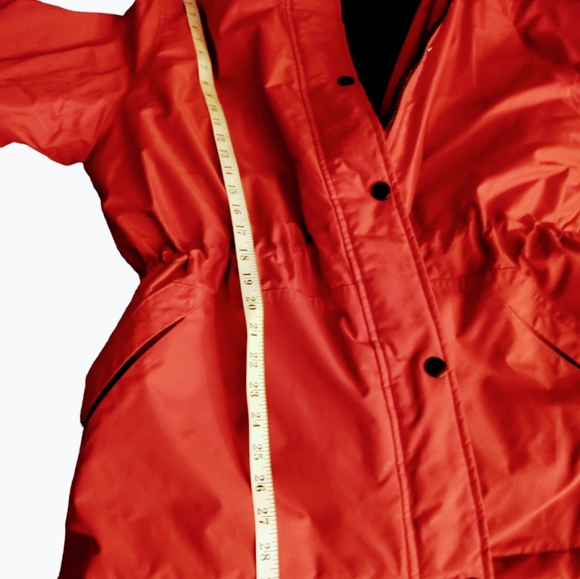 Red parka - Picture 3 of 6